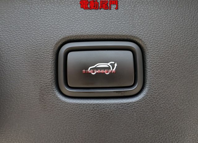 油電GLT-B✓25年式✓原廠試乘車✓原鈑件✓只跑5千✓LV2✓全景天窗✓車載系統✓iKEY✓電動椅✓電動尾門✓  第20張相片