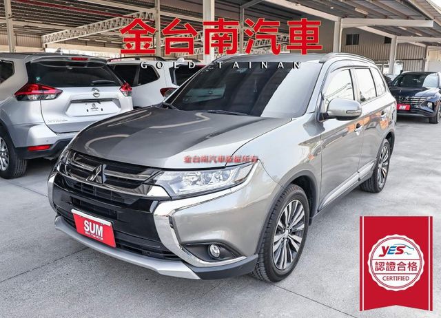 22年式尊貴型✓只跑8.2萬✓正七人座✓電動椅✓電動尾門✓ACC✓AEB✓安卓機✓恆溫✓盲點✓全車六安✓可全貸✓  第1張相片