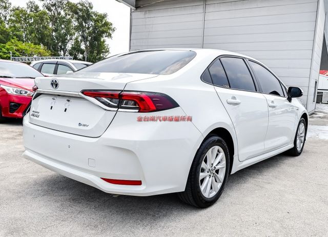 油電豪華版✓一手只跑3.5萬✓原廠保固中✓全車原板件✓ACC✓AEB✓車道維持✓車載系統✓倒車顯影✓恆溫✓可全貸✓  第2張相片