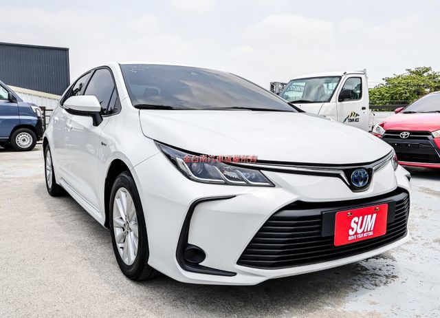 油電豪華版✓一手只跑3.5萬✓原廠保固中✓全車原板件✓ACC✓AEB✓車道維持✓車載系統✓倒車顯影✓恆溫✓可全貸✓  第3張相片