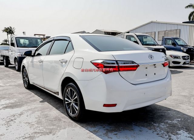 國民神車✓經典✓影音✓只跑12.7萬✓iKEY✓衛星導航✓定速✓恆溫✓ABS✓循跡防滑✓雙安✓原廠保養✓可全貸  第2張相片