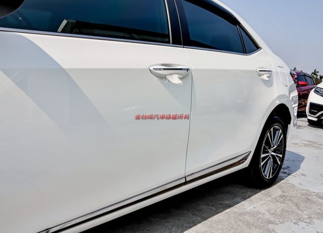 國民神車✓經典✓影音✓只跑12.7萬✓iKEY✓衛星導航✓定速✓恆溫✓ABS✓循跡防滑✓雙安✓原廠保養✓可全貸  第8張相片