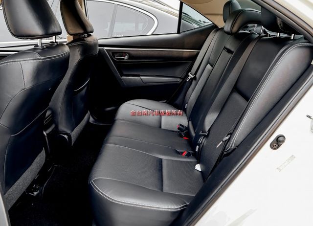 國民神車✓經典✓影音✓只跑12.7萬✓iKEY✓衛星導航✓定速✓恆溫✓ABS✓循跡防滑✓雙安✓原廠保養✓可全貸  第10張相片