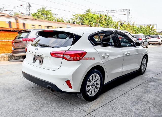 五門✓22/12月出廠✓原鈑件✓盲點✓定速✓​恆溫✓​倒車顯影✓循跡防滑✓六安✓里程保證✓可全貸✓  第4張相片