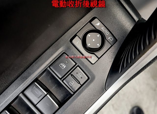 汽油尊爵版✓22年式22年領牌✓記憶椅✓雙電熱椅✓安卓影音✓衛星導航✓LV2✓雙區恆溫✓原鈑件✓iKEY✓  第11張相片