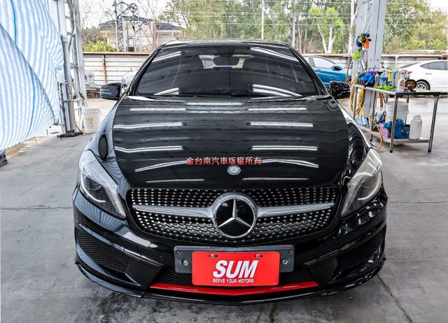 A250✓211匹馬力✓一年只跑八千多✓全車原板件✓AMG套件✓跑車椅✓換檔快撥✓電熱椅✓雙區恆溫✓可全貸✓  第4張相片