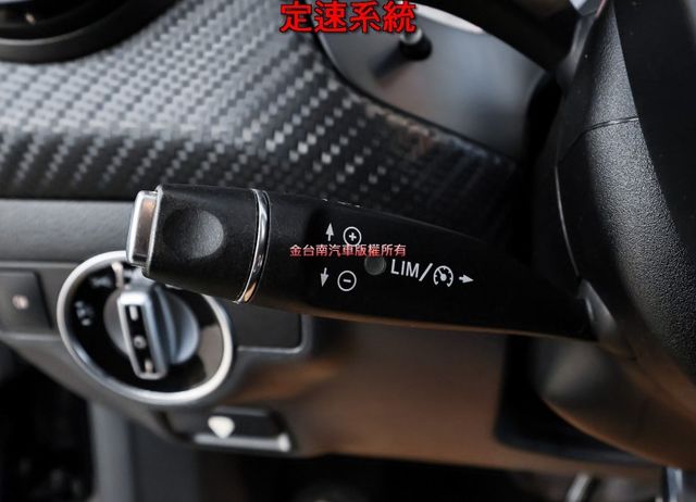 A250✓211匹馬力✓一年只跑八千多✓全車原板件✓AMG套件✓跑車椅✓換檔快撥✓電熱椅✓雙區恆溫✓可全貸✓  第12張相片