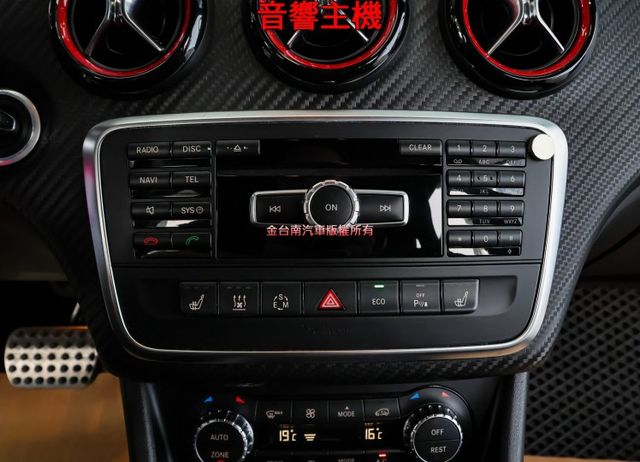 A250✓211匹馬力✓一年只跑八千多✓全車原板件✓AMG套件✓跑車椅✓換檔快撥✓電熱椅✓雙區恆溫✓可全貸✓  第16張相片