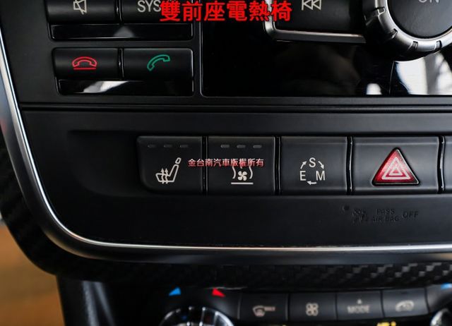 A250✓211匹馬力✓一年只跑八千多✓全車原板件✓AMG套件✓跑車椅✓換檔快撥✓電熱椅✓雙區恆溫✓可全貸✓  第17張相片