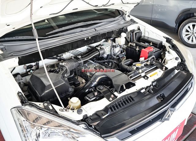 客貨兩用✓少跑里程保證✓車況超好✓升級鋁圈✓安卓機✓附全額發票✓可全貸✓不用殺價就很便宜✓  第20張相片