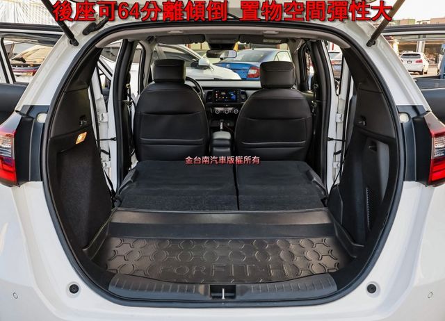 油電版✓只跑九千✓里程保證✓油耗平均26.9km/ltr✓倒車顯影✓LV2安全輔助✓車載系統✓恆溫✓可全貸✓  第20張相片