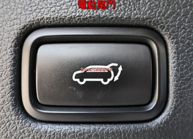 柴油4WD旗艦版✓全車原鈑件✓全景天窗✓電動椅✓電動尾門✓恆溫✓iKEY✓TCS✓ABS✓六安✓LED頭燈✓里程保證✓  第20張相片