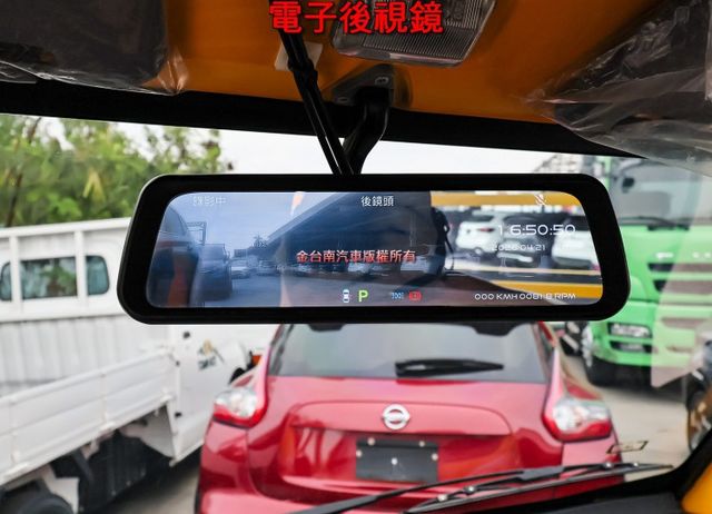 自排✓框式✓一手只跑1.6萬✓里程保證✓全車原板件✓電子後視鏡✓倒車顯影✓TCS✓附全額發票✓可全貸✓不用殺價就很便宜✓  第14張相片