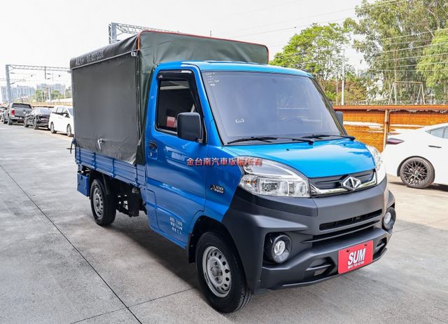 一手只跑5.4萬✓蓬式三面開帆布✓電動尾門✓倒車顯影✓TCS✓附全額發票✓可全貸✓不用殺價就很便宜✓  第5張相片