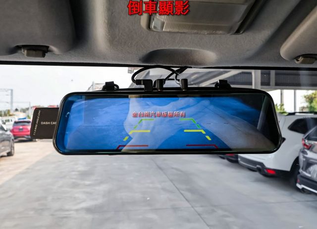 一手只跑5.4萬✓蓬式三面開帆布✓電動尾門✓倒車顯影✓TCS✓附全額發票✓可全貸✓不用殺價就很便宜✓  第14張相片