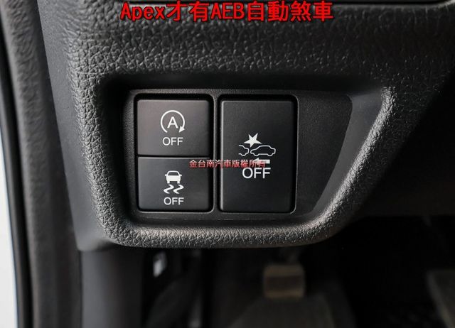 Apex七人座✓只跑6.5萬✓全車原板件✓原廠保養✓雙電動側滑門✓ACC✓AEB✓車道偏離✓天窗✓電動椅✓可全貸✓  第14張相片
