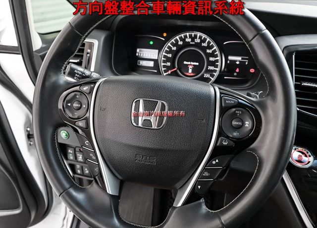 Apex七人座✓只跑6.5萬✓全車原板件✓原廠保養✓雙電動側滑門✓ACC✓AEB✓車道偏離✓天窗✓電動椅✓可全貸✓  第15張相片