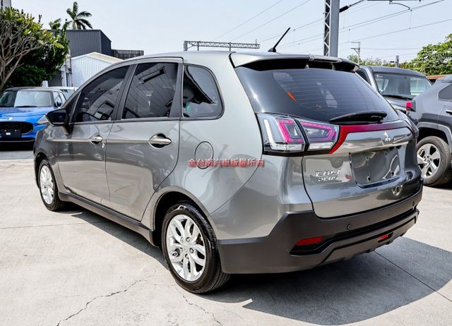 24年式 23/11出廠✓最高輕鬆版✓原廠保養✓一手✓只跑2萬✓恆溫✓影音✓衛星導航✓循跡防滑✓ABS✓雙安✓電動尾門✓  第2張相片