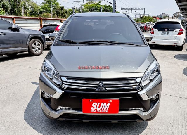 24年式 23/11出廠✓最高輕鬆版✓原廠保養✓一手✓只跑2萬✓恆溫✓影音✓衛星導航✓循跡防滑✓ABS✓雙安✓電動尾門✓  第4張相片