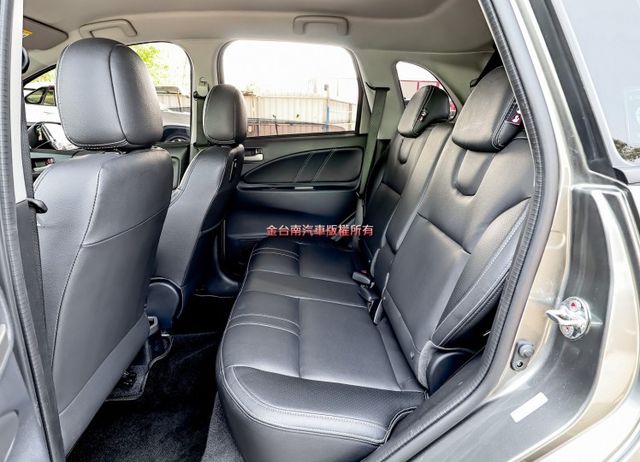 24年式 23/11出廠✓最高輕鬆版✓原廠保養✓一手✓只跑2萬✓恆溫✓影音✓衛星導航✓循跡防滑✓ABS✓雙安✓電動尾門✓  第8張相片