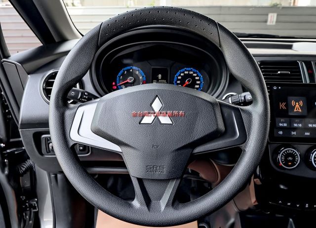 24年式 23/11出廠✓最高輕鬆版✓原廠保養✓一手✓只跑2萬✓恆溫✓影音✓衛星導航✓循跡防滑✓ABS✓雙安✓電動尾門✓  第11張相片