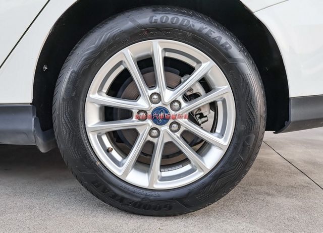 時尚型✓只跑4.5萬✓全車原鈑件✓定速✓全車雙安✓可全貸✓通勤代步好選擇✓不用殺價就很便宜✓  第10張相片