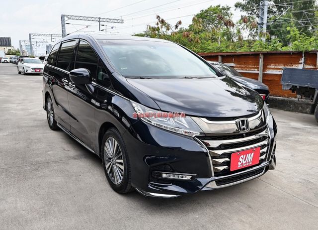 Apex七人座✓只跑4.8萬✓車況超好✓雙電動側滑門✓ACC✓AEB✓車道偏離✓環景✓天窗✓電動椅✓可全貸✓  第3張相片