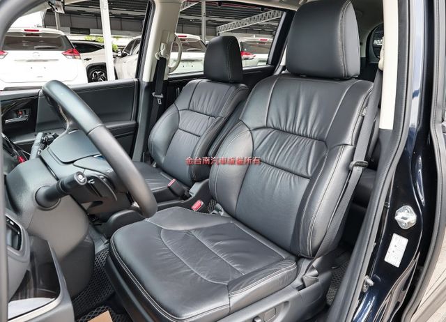 Apex七人座✓只跑4.8萬✓車況超好✓雙電動側滑門✓ACC✓AEB✓車道偏離✓環景✓天窗✓電動椅✓可全貸✓  第8張相片