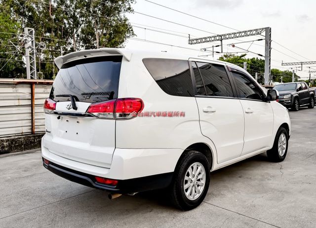 精緻版✓定速✓後座冷氣出風口✓循跡防滑✓ABS✓雙安✓電動收折後視鏡✓附全額發票✓  第4張相片