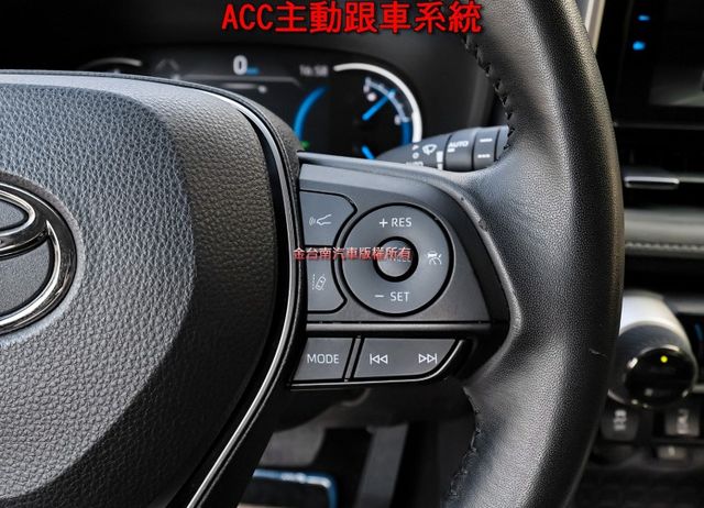 22年式✓油電旗艦版✓一手車✓全車原板件✓記憶椅✓環景✓電動尾門✓電熱椅✓LV2安全輔助✓可全貸✓不用殺價就很便宜✓  第13張相片