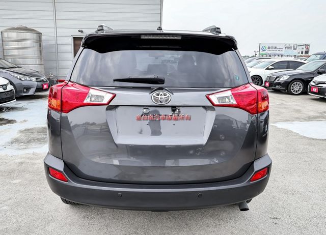 市面少有2.5E版✓只跑5.2萬✓四輪全新✓全車原板件✓天窗✓電動椅✓iKEY✓NAVI✓倒車顯影✓可全貸✓  第3張相片