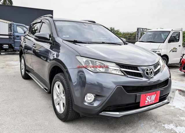 市面少有2.5E版✓只跑5.2萬✓四輪全新✓全車原板件✓天窗✓電動椅✓iKEY✓NAVI✓倒車顯影✓可全貸✓  第4張相片