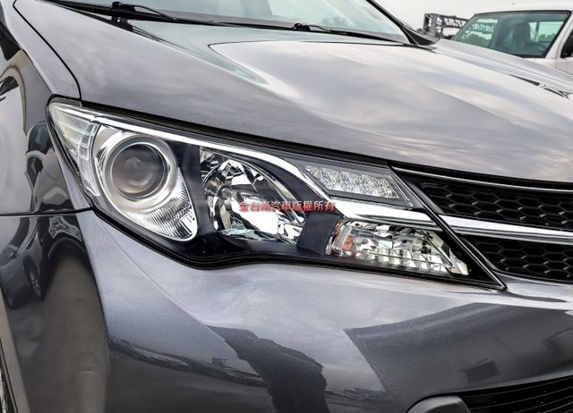 市面少有2.5E版✓只跑5.2萬✓四輪全新✓全車原板件✓天窗✓電動椅✓iKEY✓NAVI✓倒車顯影✓可全貸✓  第6張相片