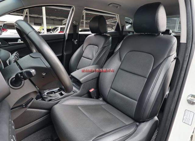 小改款✓豪華版✓一手少跑✓里程保證✓原廠保養✓車況超好✓電動椅✓ACC✓車道維持✓車載系統✓iKEY✓六安✓可全貸✓  第8張相片