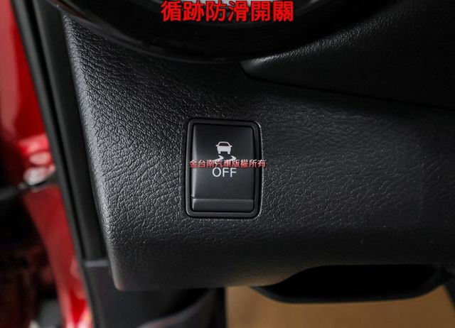 智行旗艦版✓一手只跑4.4萬✓全車原板件✓AEB✓車道偏離✓環景倒車顯影✓車載系統✓恆溫✓可全貸✓不用殺價就很便宜✓  第11張相片