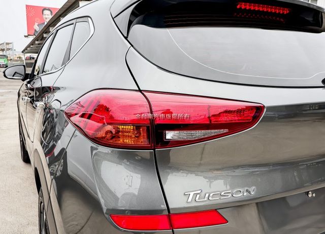 1.6渦輪✓小改款✓領袖版✓ACC✓AEB✓車道偏離✓一手✓電動椅✓盲點✓衛星導航✓iKEY✓電動尾門✓可全貸✓  第7張相片