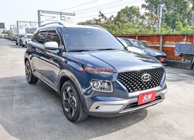 GLB版✓一手車✓只跑1.8萬✓原鈑件✓原廠保養✓AEB✓車道維持✓車載系統✓iKEY✓恆溫✓六安✓可全貸✓  第3張相片