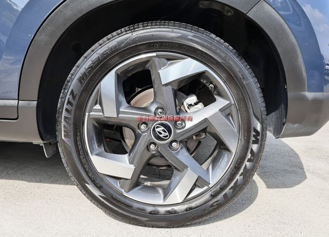 GLB版✓一手車✓只跑1.8萬✓原鈑件✓原廠保養✓AEB✓車道維持✓車載系統✓iKEY✓恆溫✓六安✓可全貸✓  第7張相片