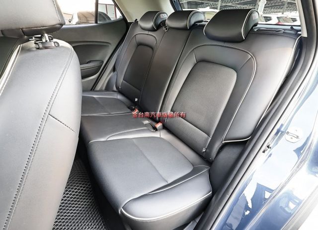 GLB版✓一手車✓只跑1.8萬✓原鈑件✓原廠保養✓AEB✓車道維持✓車載系統✓iKEY✓恆溫✓六安✓可全貸✓  第9張相片