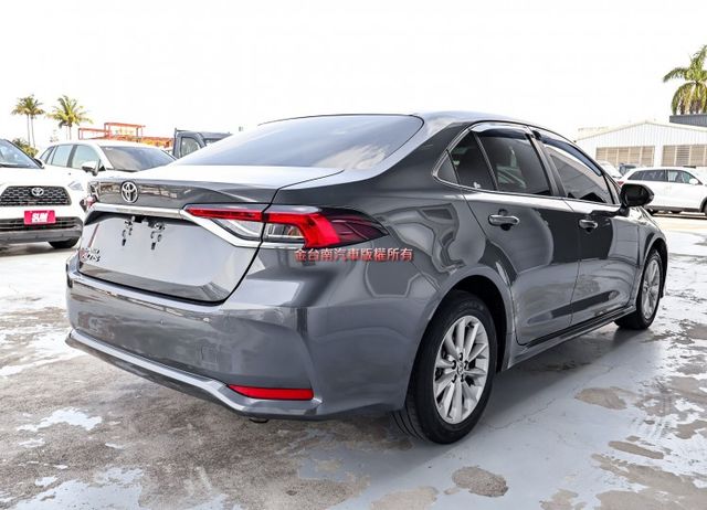 國民神車✓豪華版✓一手車✓只跑1.8萬✓ACC✓AEB✓車道維持✓安卓影音✓恆溫✓可全貸✓不用殺價就很便宜✓  第2張相片