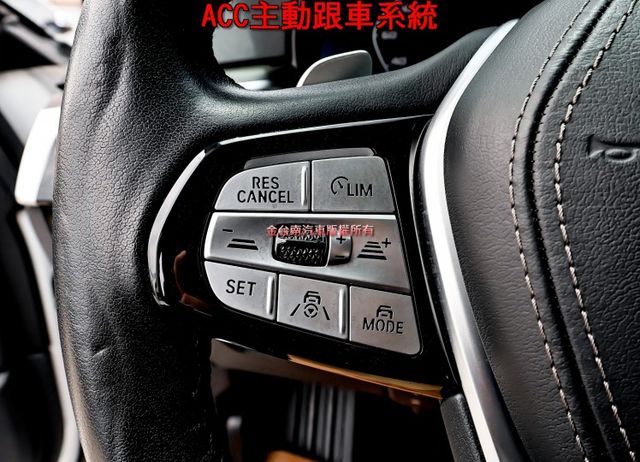 四輪剛換全新胎✓油電✓520I✓一手✓跑3.6萬✓LV2✓自動停車✓電動尾門✓車載系統✓原廠保養✓  第12張相片