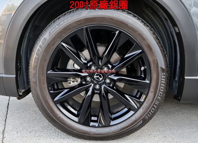 六人座Premium SE✓只跑2.6萬✓全車原板件✓雙電動椅✓BOSE音響✓230匹馬力✓LV2✓車載系統✓可全貸✓  第7張相片