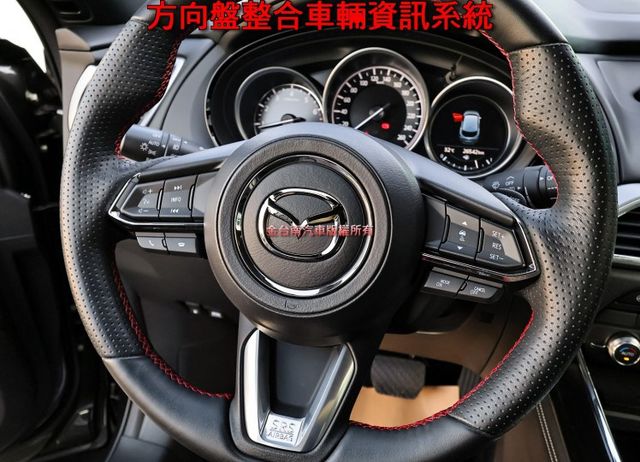 六人座Premium SE✓只跑2.6萬✓全車原板件✓雙電動椅✓BOSE音響✓230匹馬力✓LV2✓車載系統✓可全貸✓  第14張相片