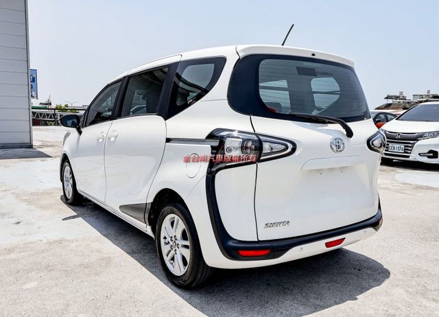 豪華版✓iKEY✓恆溫✓AEB✓車道偏離✓循跡防滑✓ABS✓電動收折後視鏡✓里程保證✓可全貸!  第2張相片