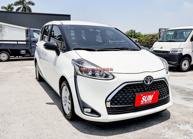 豪華版✓iKEY✓恆溫✓AEB✓車道偏離✓循跡防滑✓ABS✓電動收折後視鏡✓里程保證✓可全貸!  第5張相片