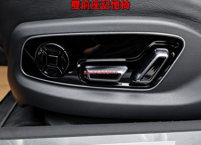 一手只跑4.7萬✓原廠保養✓全車原板件✓48V輕油電✓340匹馬力✓三螢幕虛擬座艙✓雙記憶椅✓LV2✓環景✓可全貸  第10張相片