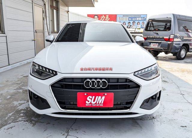 一手25年領牌✓只跑5千✓全車原板件✓雙電動椅✓環景✓衛星導航✓LV2✓19吋鋁圈✓可全貸✓不用殺價就很便宜✓  第4張相片