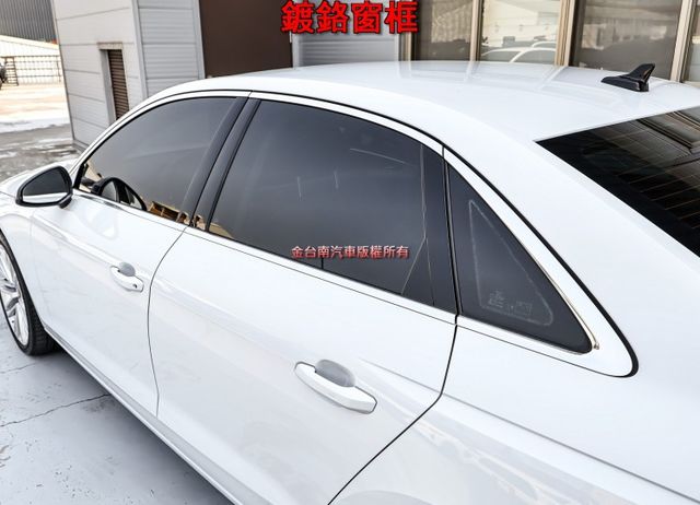 一手25年領牌✓只跑5千✓全車原板件✓雙電動椅✓環景✓衛星導航✓LV2✓19吋鋁圈✓可全貸✓不用殺價就很便宜✓  第6張相片