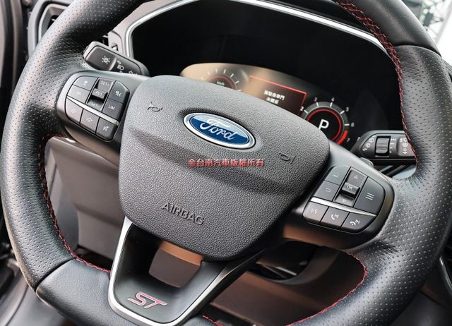 AWD ST-Line X✓一手只跑6.3萬✓250hp✓加裝多項改裝✓全景天窗✓電動椅✓LV2✓全車原板件✓可全貸✓  第13張相片