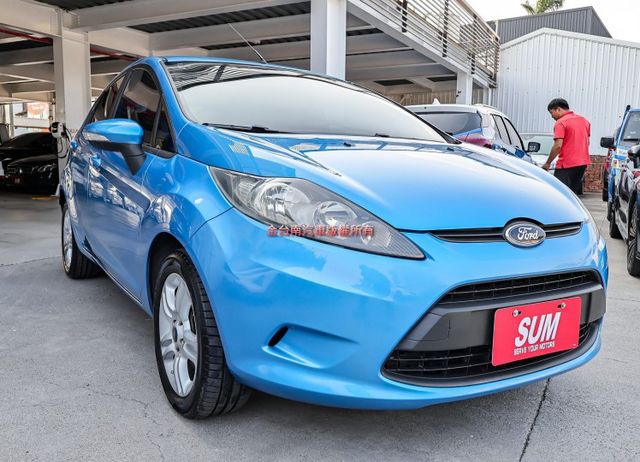 原裝進口✓一年只跑不到七千✓車況超好✓ABS✓全車四安✓不用殺價就很便宜✓  第5張相片